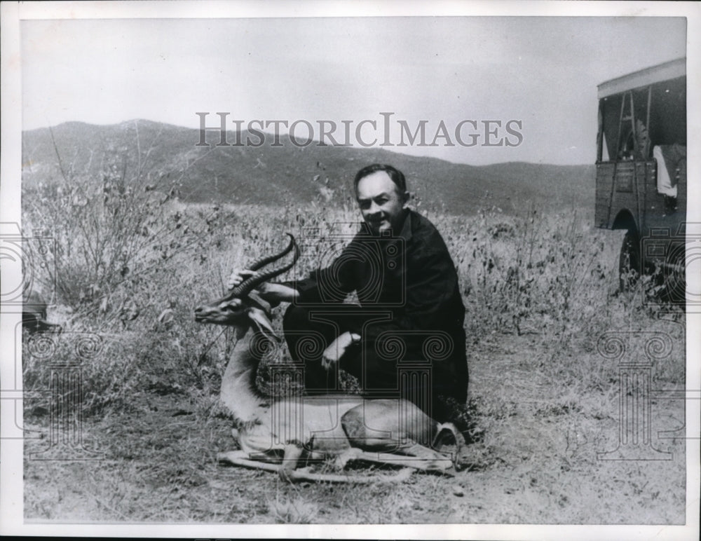 1959 Press Photo Maurice H Stans &amp; antelope hunt in Africa - nes20218 - Historic Images