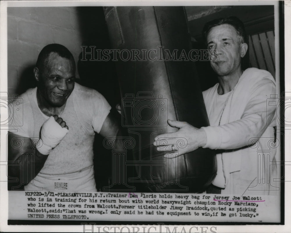 1953 Press Photo Pleasantville NY trainer Dan Florio & Jersey Joe Wolcott - Historic Images
