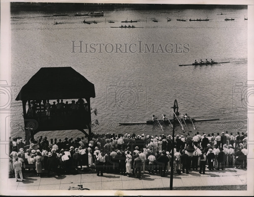 1935 Press Photo finish line of Junior Quadruple Scull Race in Philadelphia - Historic Images