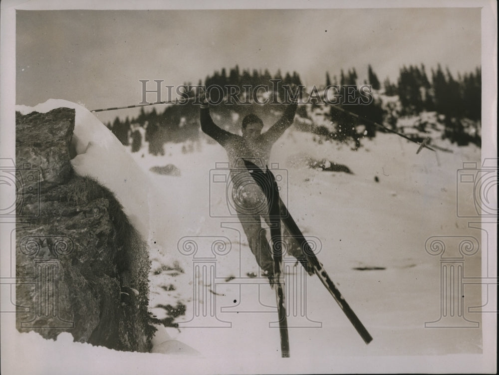 1929 Press Photo TG Kagami Japanese skier for Cambridge - nes20882 - Historic Images