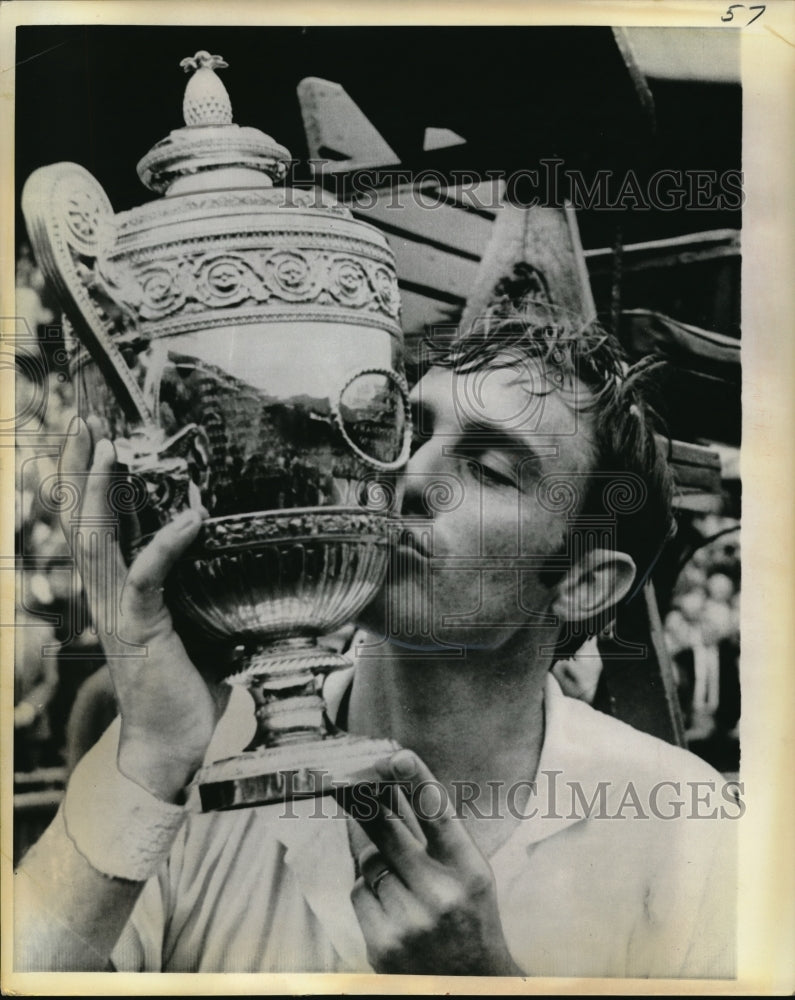 1970 Press Photo Wimbledon England John Newcombe of Australia with trophy - Historic Images