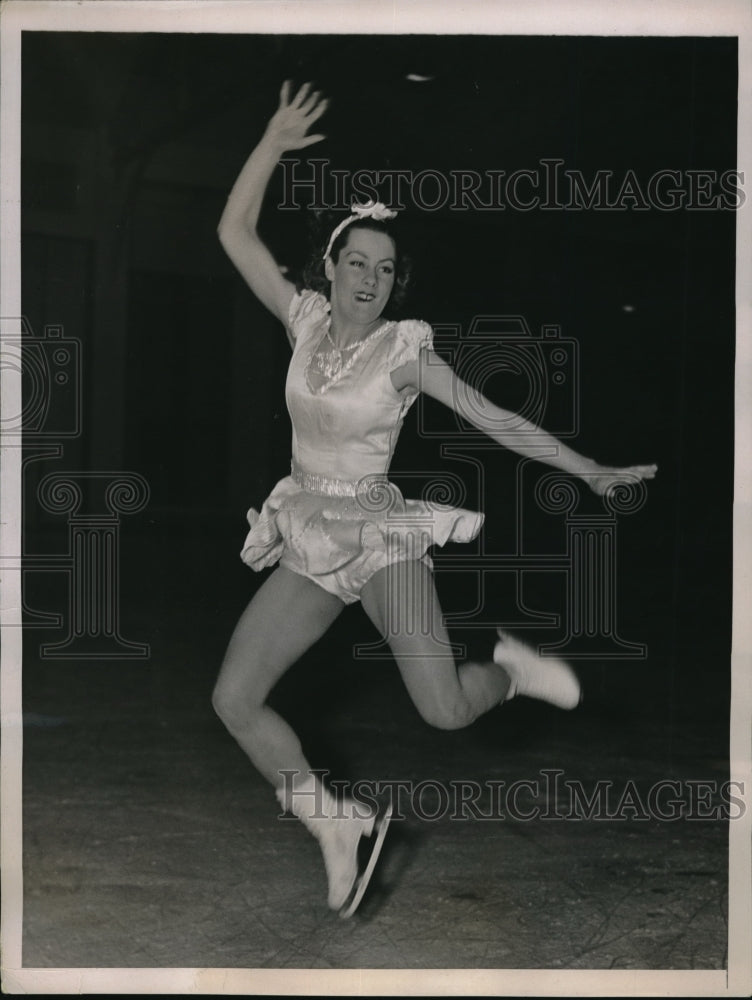 1937 Press Photo Figure skater Bess Ehrhardt for Ice Follies in NYC - nes21218 - Historic Images