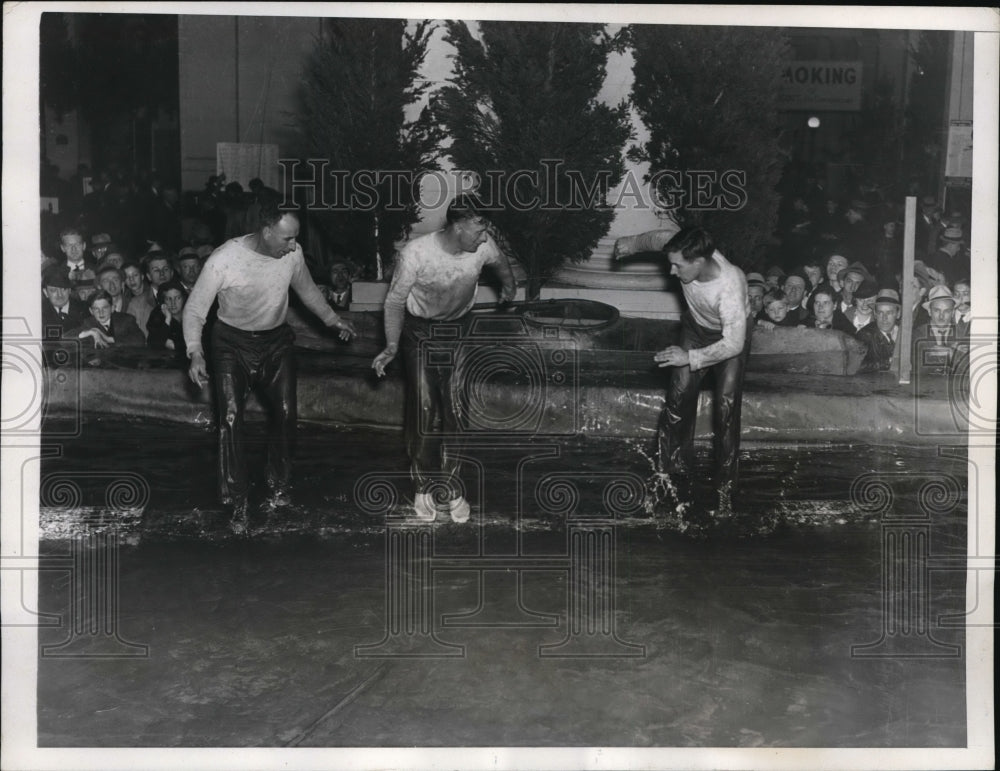 1938 Press Photo Walter Hubley, Wallace Soule, Alan Hunt log rolling champs - Historic Images