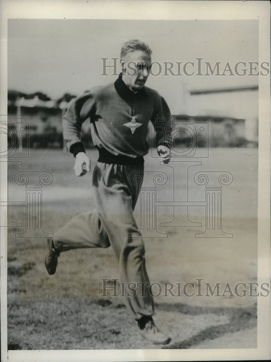 1932 Press Photo Jean Gunnar Lindgren Swedish Olympic track star - nes22565 - Historic Images