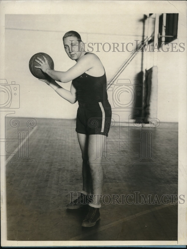 1927 Press Photo NYC Maurice Woods basketball guard for Fordham U. - nes22872 - Historic Images