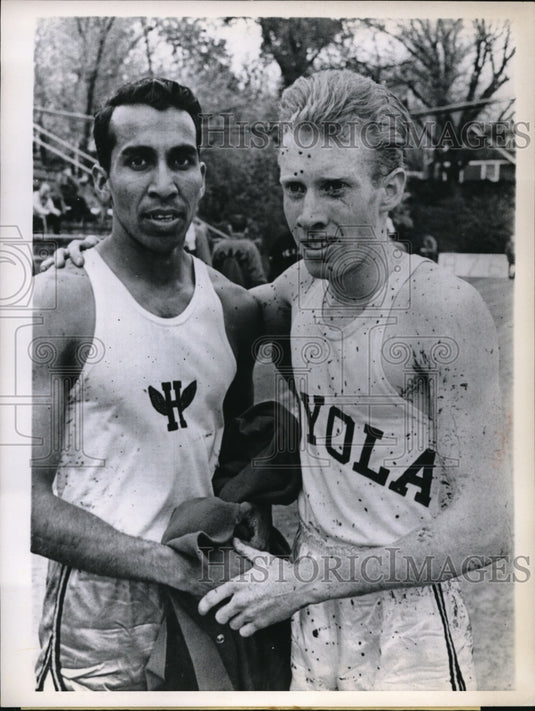 1963 Press Photo Des Moines Tom O'Hara, Frank Santiago after 2 mile Drake Relay - Historic Images
