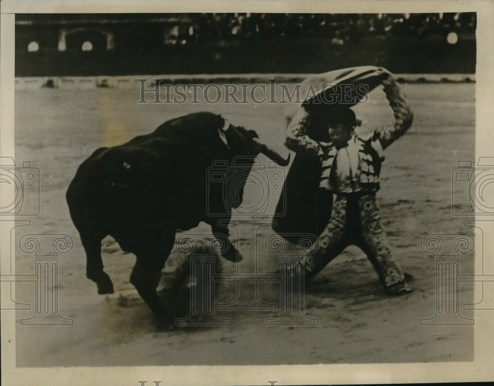 1929 Press Photo Enrique Torres Valencia Spain bull fighter - nes23101 - Historic Images