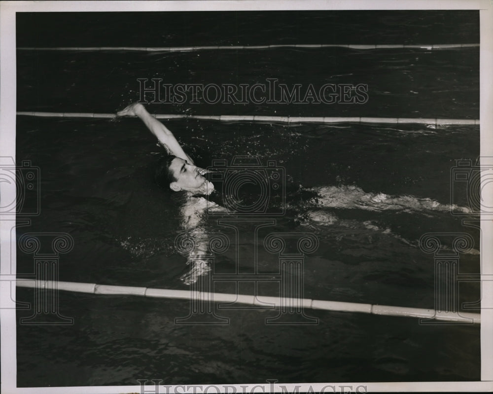 1938 Press Photo Albert Vande Weghe Sets Backstroke Record NCAA Meet New Jersey - Historic Images
