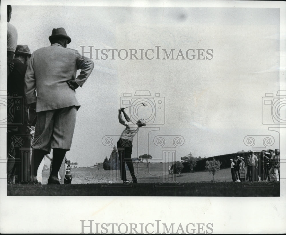 1966 Press Photo Club De Campo Spain, Bobby Nichols of US shown - Historic Images