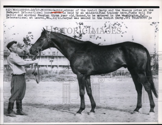 1958 Press Photo Moscow Garnir winner of Soviet Derby & a trainer - nes23328 - Historic Images