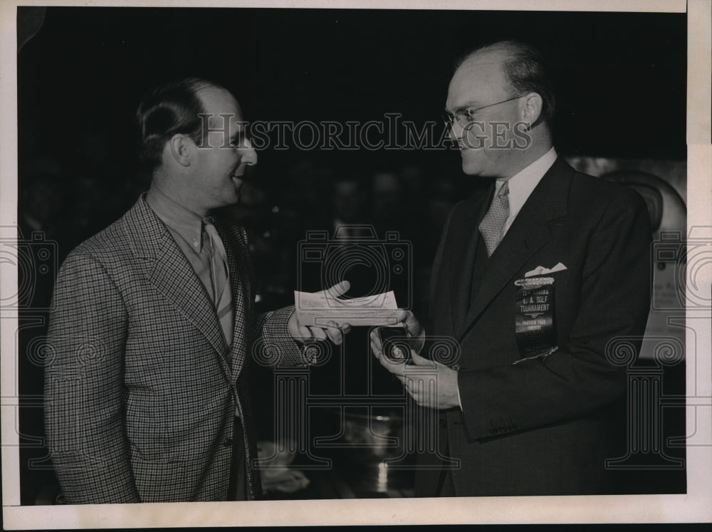 1937 Press Photo Harry Cooper winner of Los Angeles Open Tournament - nes23337 - Historic Images