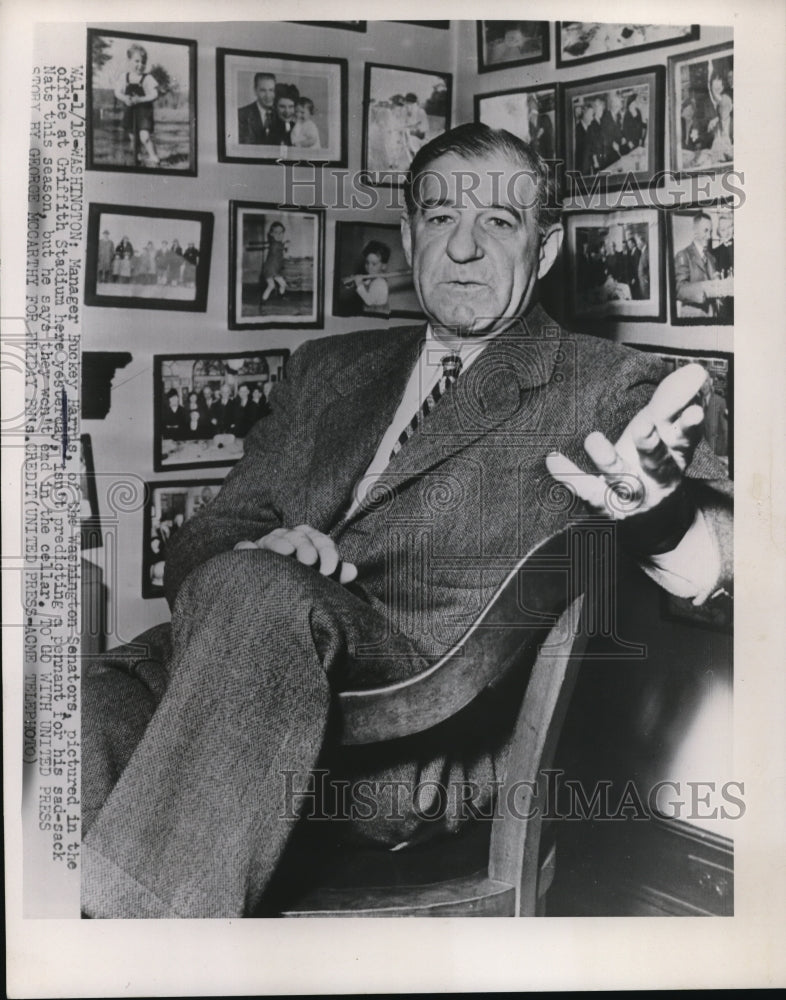 1952 Press Photo Wash DC Senator manager Buckey Harris at Griffith stadium - Historic Images