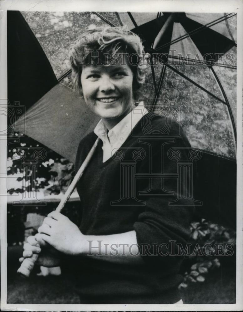 1962 Press Photo Golfer Sandra Haynie at a course - nes23677 - Historic Images