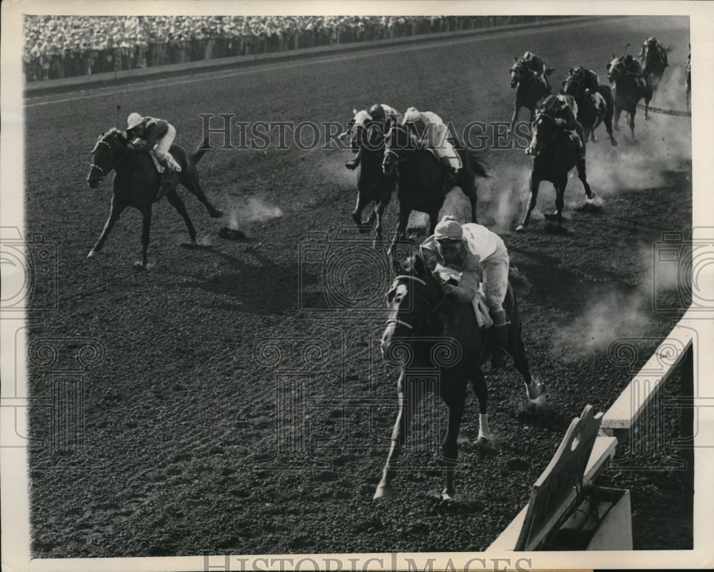 1948 Press Photo Tony Skoronski with Model Cadet, winner in Washington park - Historic Images