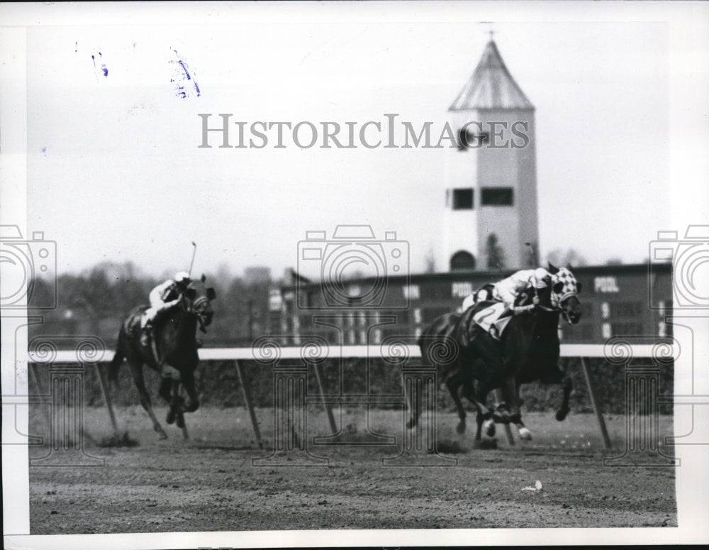 1946 Press Photo Jackawake wins 2nd at Belmont 25 to 1 shot with jockey Donoso- Historic Images