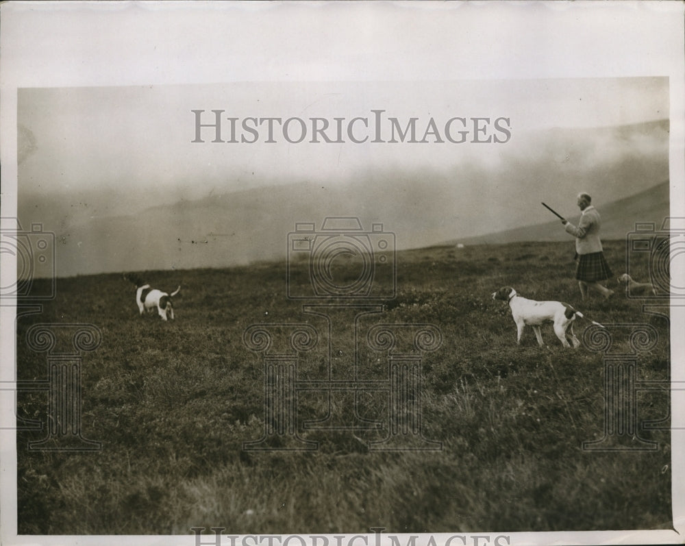 1931 Press Photo Duke of Montrose hunting grouse in Scotland - nes25336- Historic Images