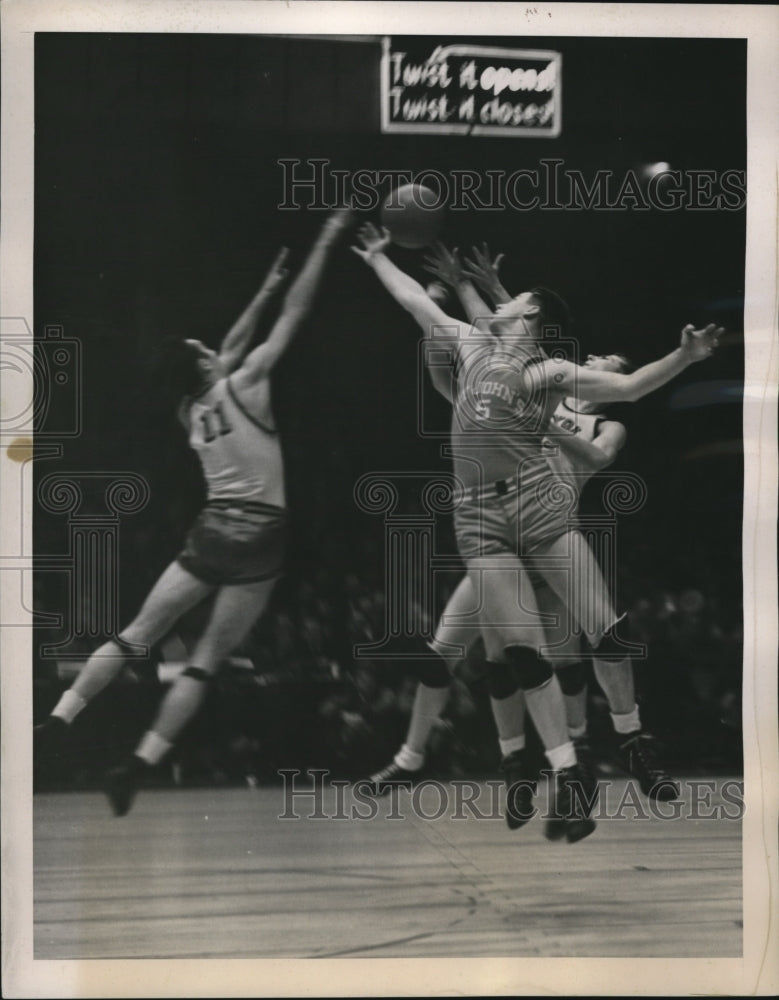 1939 Press Photo George Hogan Loyola vs George Palmer St Johns - nes25465- Historic Images