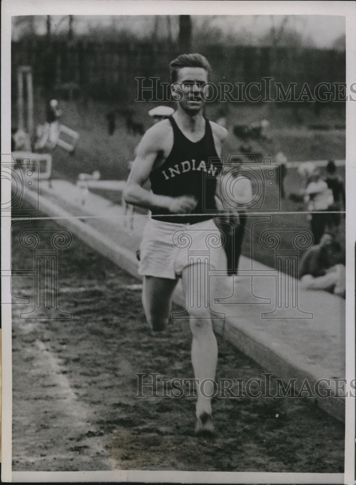 1936 Press Photo Don Lash 200 yard dash at Drake relays 9:10.6 - nes25519- Historic Images