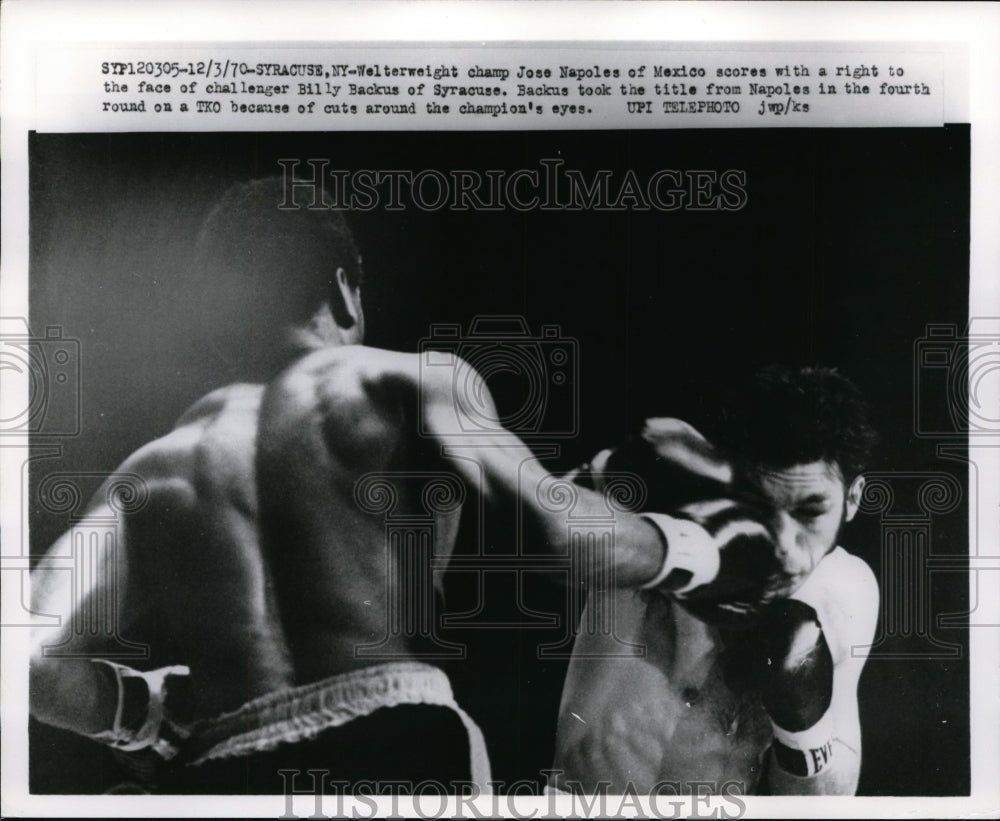 1970 Press Photo Syracuse NY Welterweight Jose Napoles vs Billy Buckus- Historic Images