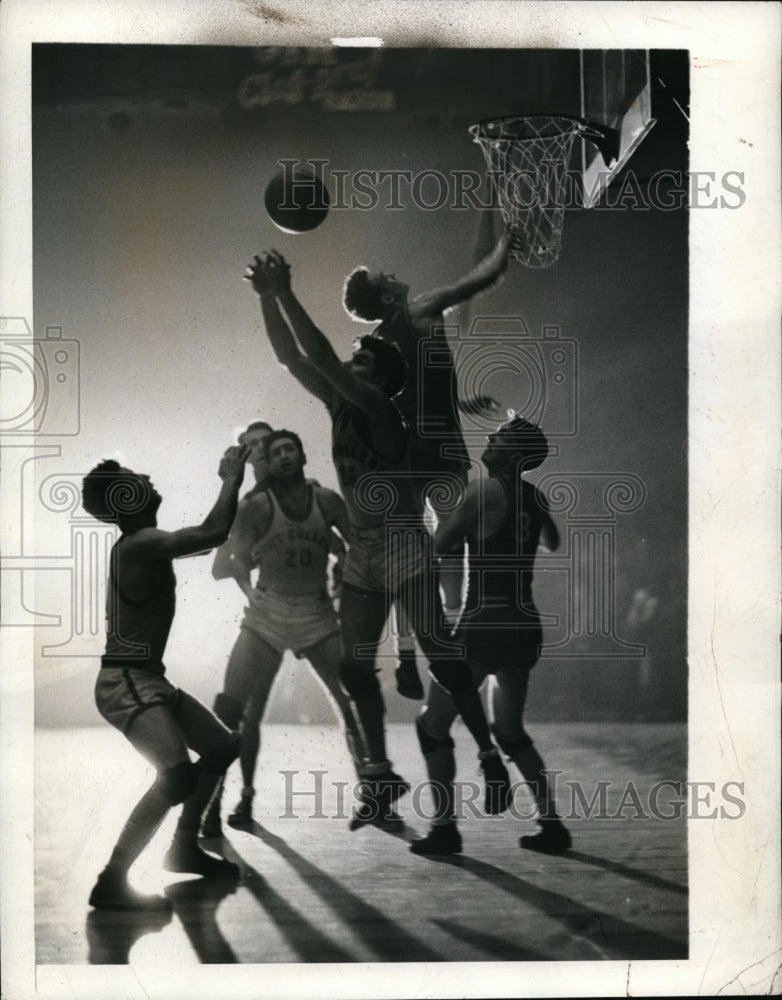 1941 Press Photo NYC City College vs St Johns U B Holaman, J Gerson, M Schienkma- Historic Images