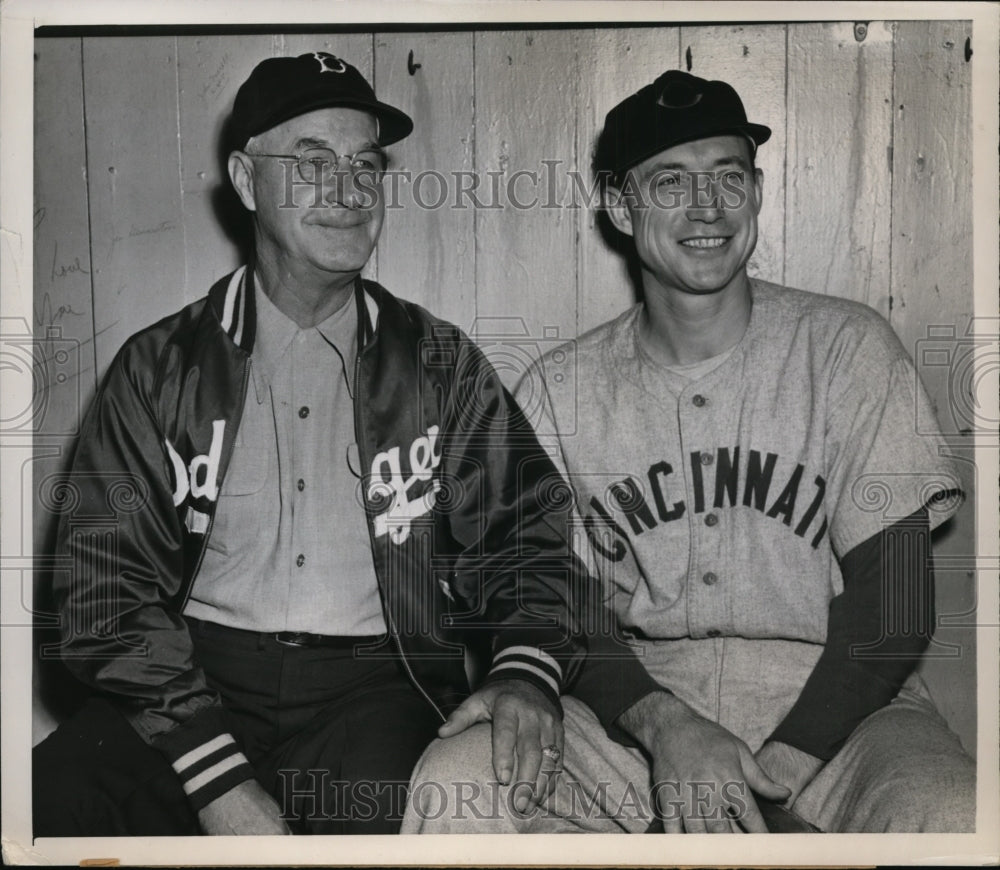 1948 Press Photo Brooklyn NY Burt Shotton Dodger mgr &amp; Bucky Walters Reds- Historic Images
