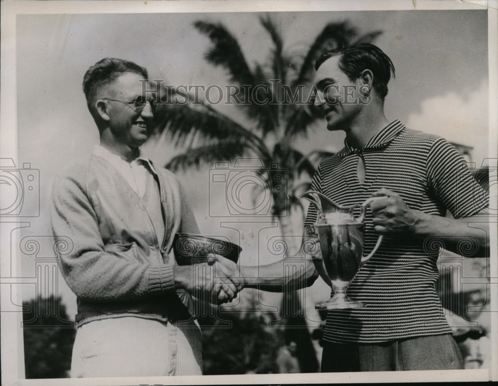 1936 Press Photo Paul Waner of Pirates &amp; JT Rogerson left handed golf in Miami - Historic Images