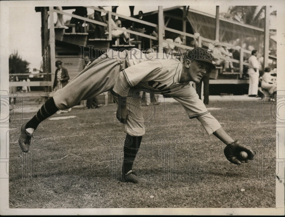 1935 Press Photo Frank Schrage rookie SS at NY Giants spring training- Historic Images