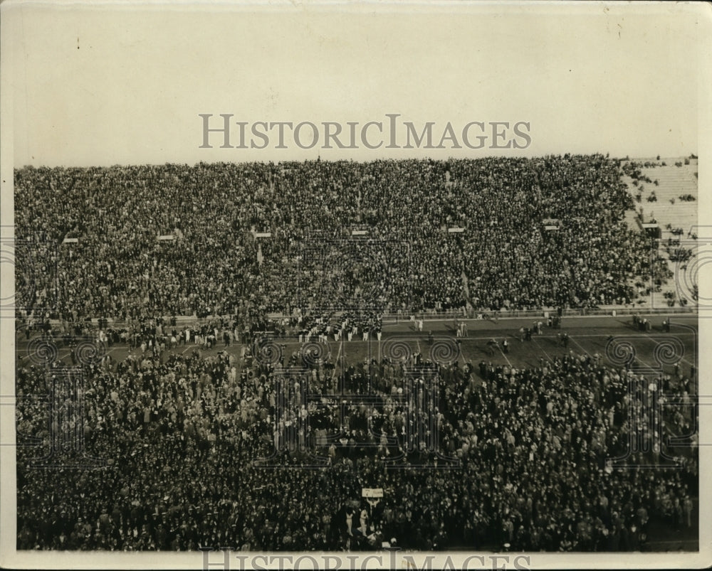 1931 Press Photo Palmer Stadium crowd on field at Princeton-Navy game- Historic Images