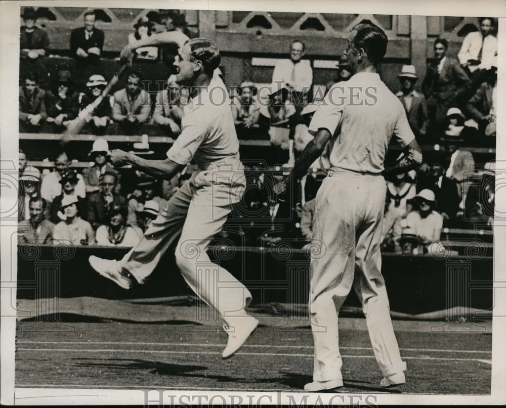 1935 Press Photo GP Hughes &amp; RD Tuckey doubles tennis vs W Allison, J Van Ryn - Historic Images