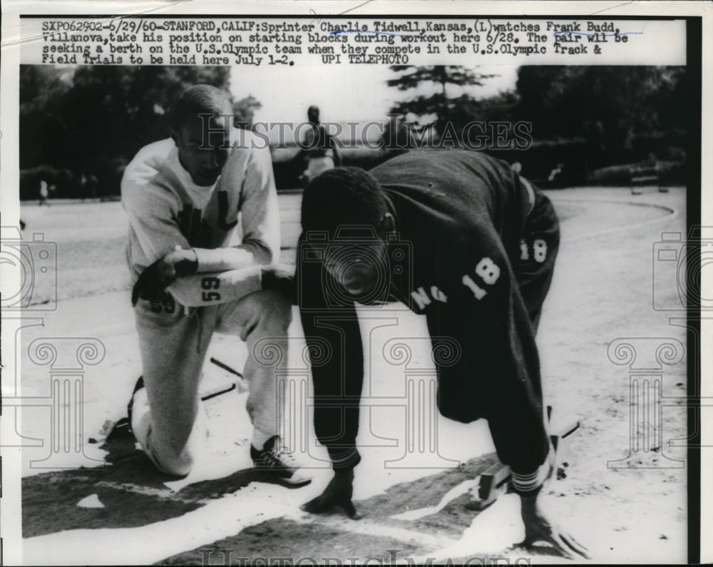 1960 Press Photo Sprinter Charlie Tidwell watches Frank Budd take position - Historic Images