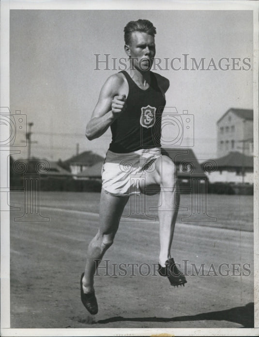 1935 Press Photo Al Fitch set to run in quarter mile race - nes32811 - Historic Images