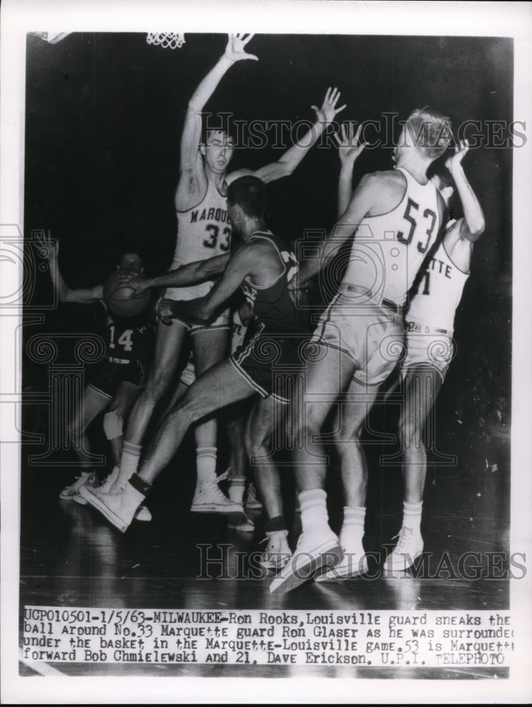 1963 Press Photo Louisville&#39;s Ron Rooks vs Marquette Ron Glaser at Milwaukee Wis - Historic Images