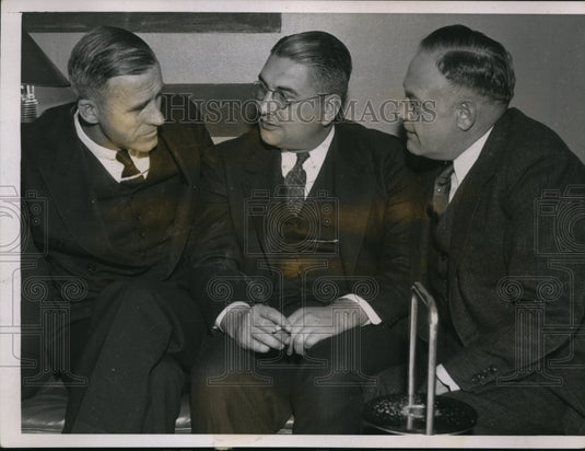 1935 Press Photo Coaches Clark Shaughnessy of Chicago, Lynn Waldorf of NW - Historic Images