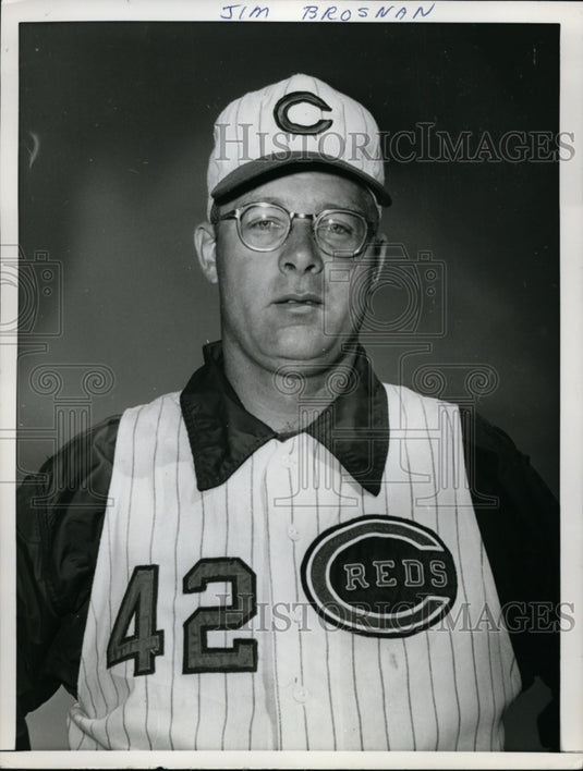 Press Photo Jim Brosnan of the Cinncinati Reds baseball team - nes35872 - Historic Images