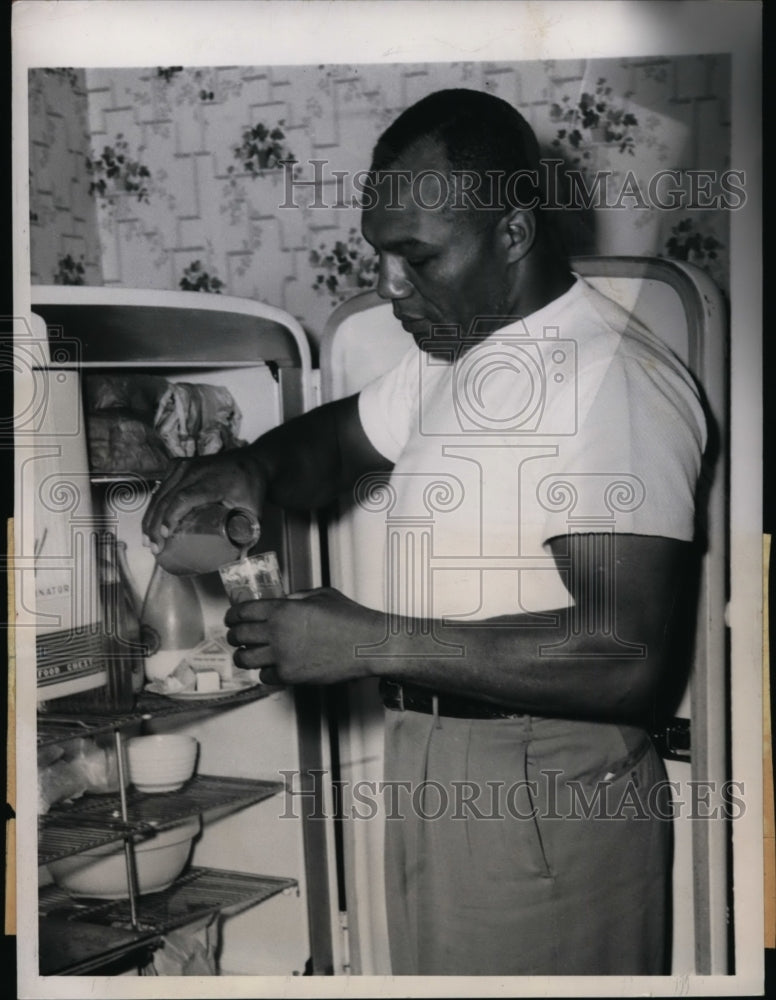 1948 Press Photo Jersey Joe Walcott at training in Grenloch NJ bout vs Lesnevich- Historic Images