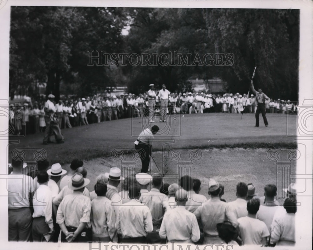 1947 Press Photo Ed Porky Oliver at Tam O&#39;Shanter golf club in All American golf- Historic Images