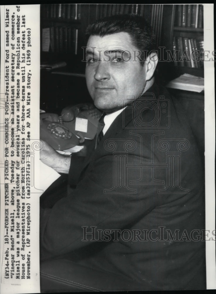 1968 Press Photo Wilmer Vinegar Bend Mizell asst secy of commerce - nes36139- Historic Images