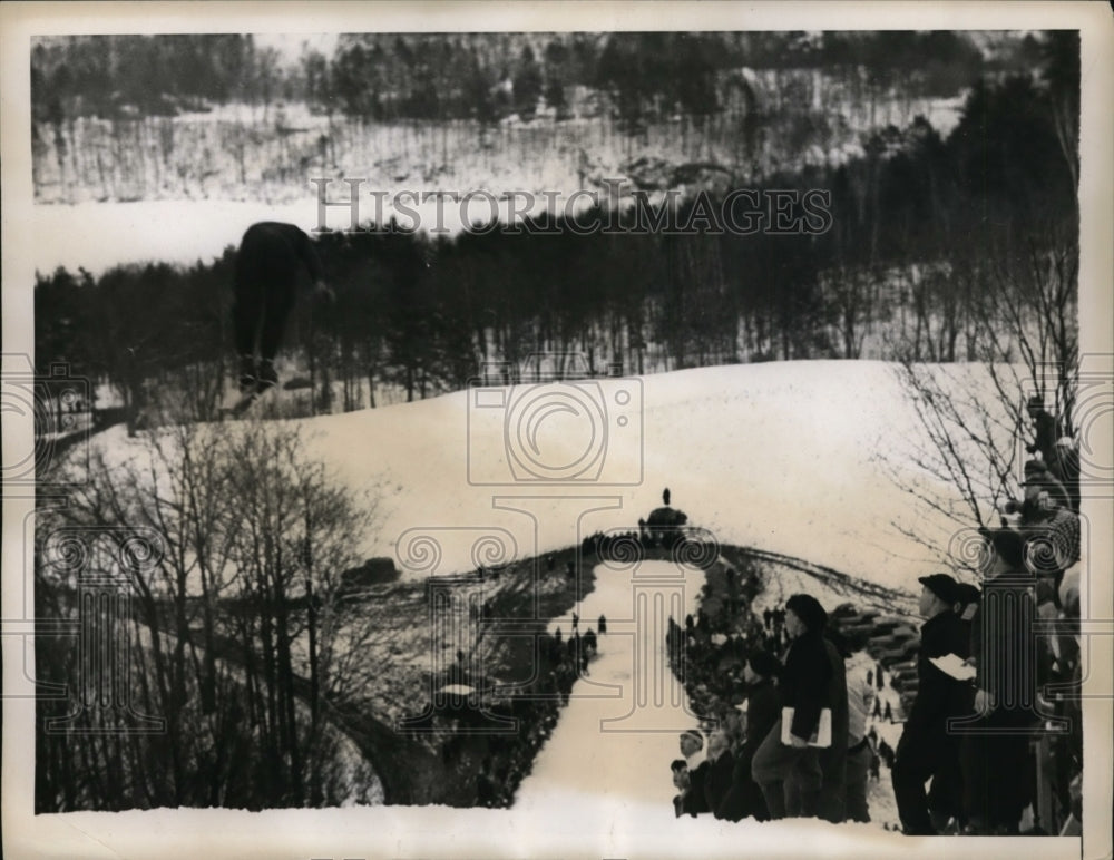 1938 Press Photo Sigurd Ulland at National Ski Jump Championships in Vt- Historic Images