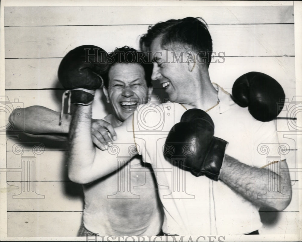 1941 Press Photo Senator Allen Ellender & boxer Vice President Wallace- Historic Images