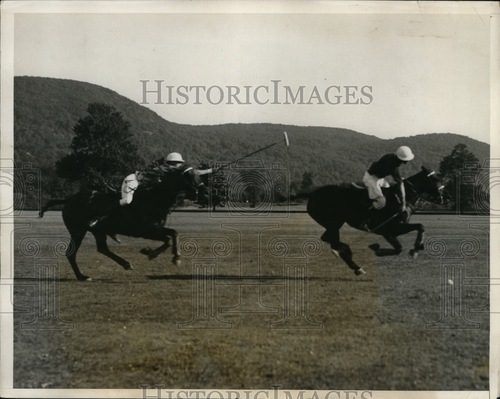 1931 Press Photo University of Arizona beats Army at polo Wilson vs Beede - Historic Images