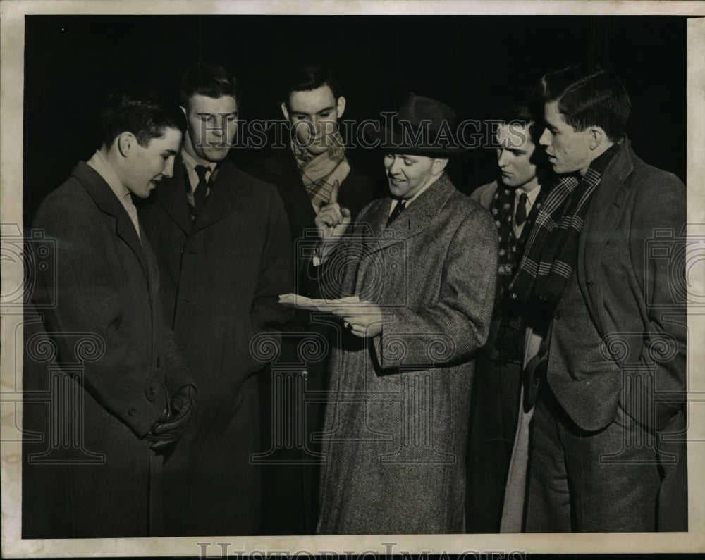 1944 Press Photo W Virginia basketball Earl Allara, William Anderson - nes39260 - Historic Images