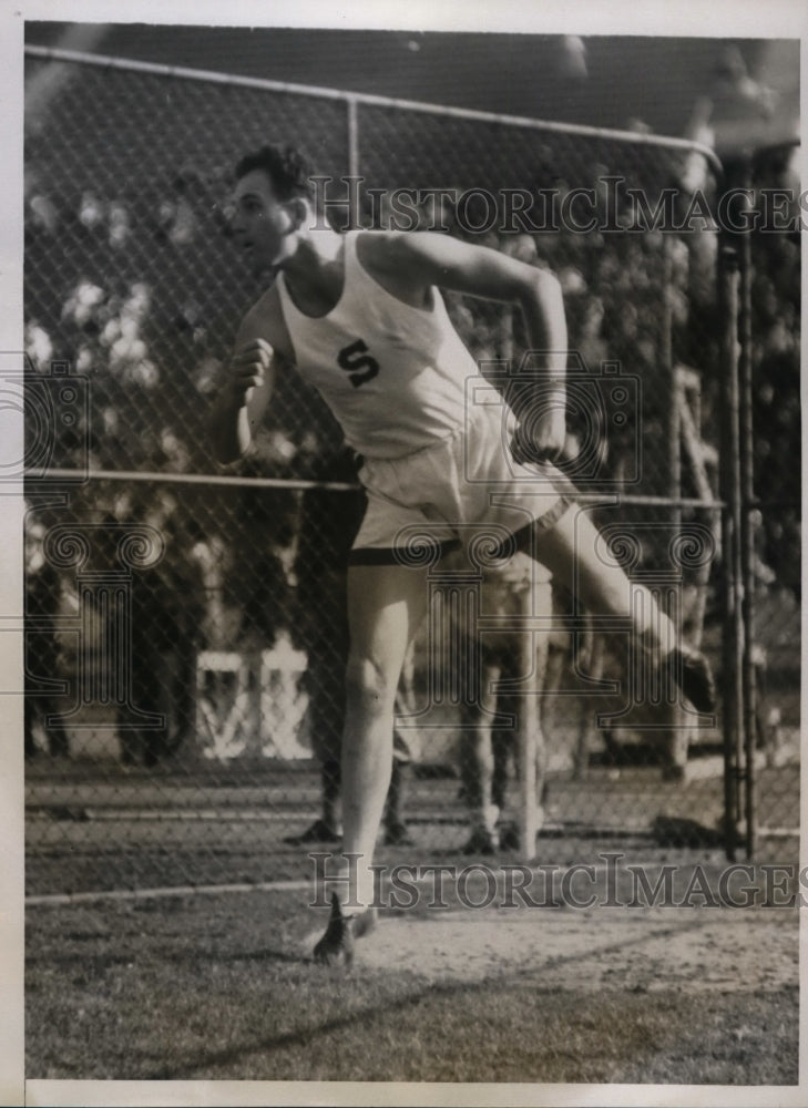 1934 Press Photo USC West Coast track meet Nelson Gray in discus throw- Historic Images