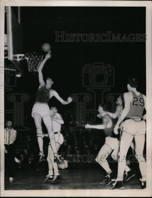 1937 Press Photo Al Wrllhausen of Kansas U vs MU;s Noble, Brookfield, Schmidt- Historic Images
