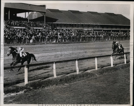 1938 Press Photo Yarberty on Smart Crack vs Red Eye, Unerring at Jamiaca NY- Historic Images