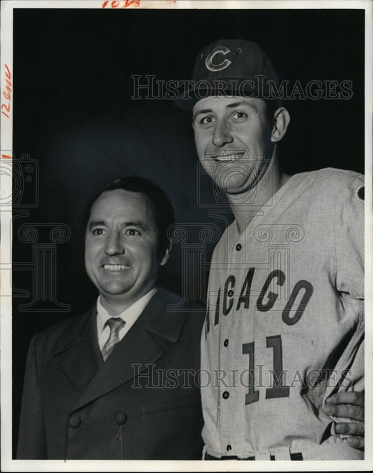 1969 Press Photo Jack Childers & Cubs Don Kessinger in Chicago - nes40463- Historic Images
