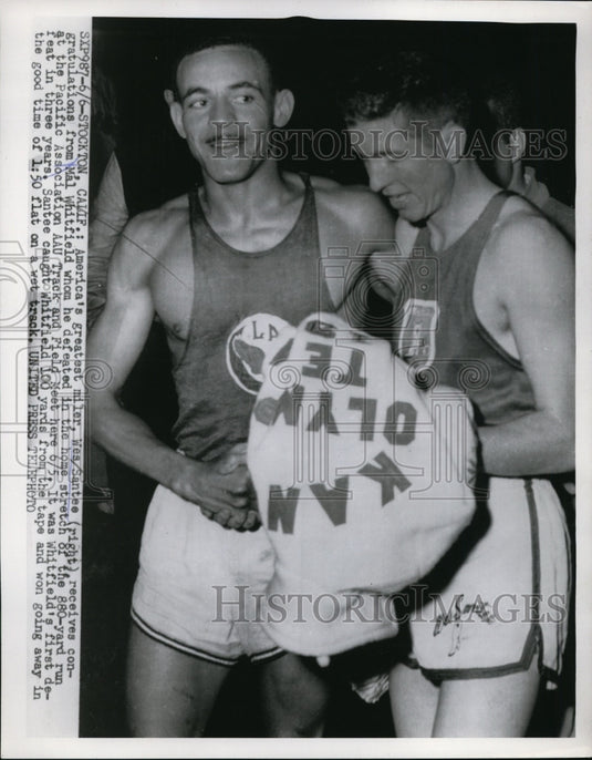 1954 Press Photo Wes Santee & Mal Whitfield at Stockton CA track meet- Historic Images
