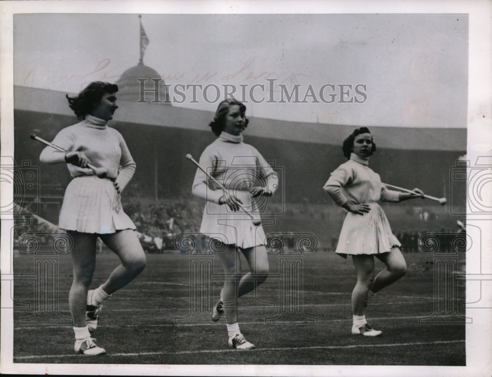 1952 Press Photo Majoretts at Wembley Stadium London US vs British football - Historic Images