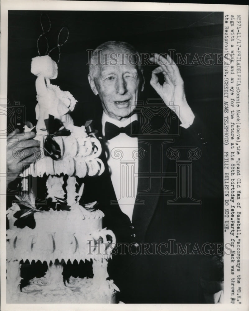 1956 Press Photo Connie Mack Grand old man of baseball at 88th birthday - Historic Images