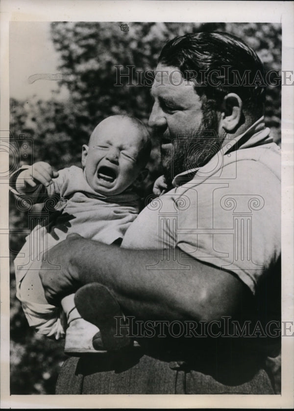 1938 Press Photo Wrrestler Man Mountain Dean & a baby in Decatur Georg ...