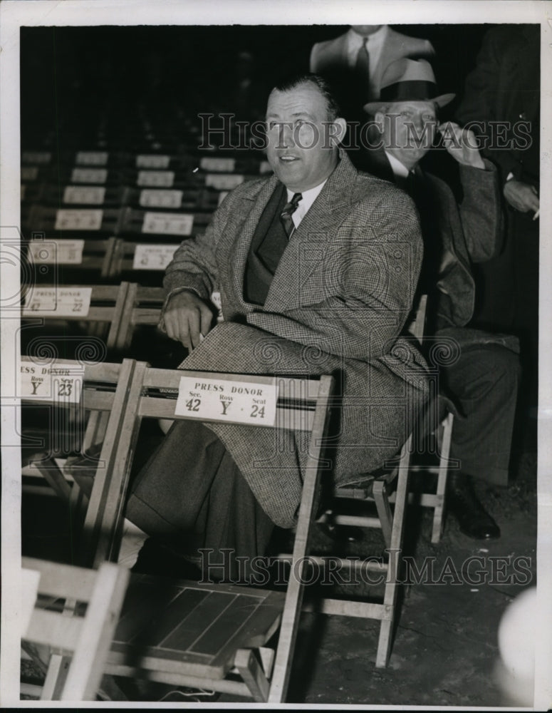 1935 Press Photo Boxer Jack Sharkey at Baer vs Louis fight in Yankee Stadium - Historic Images